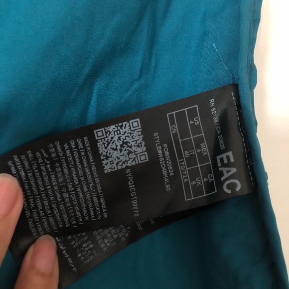 Asymmetrical skirt - Picture 8 of 11